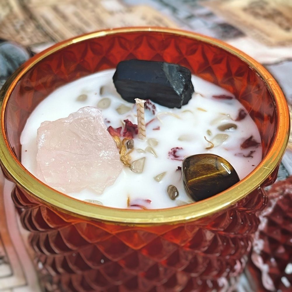 ❤️Gemstone and rose petal organic candle - Picture 2 of 4